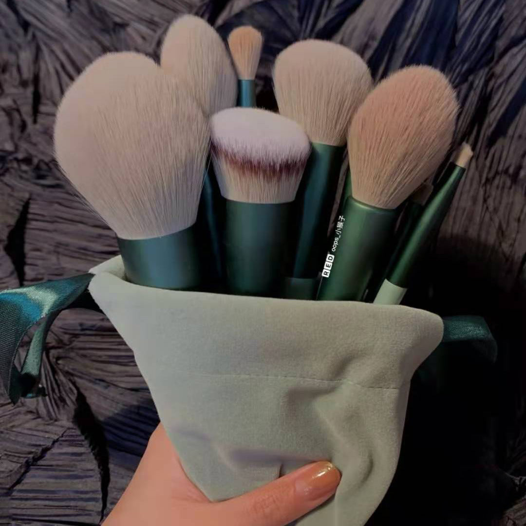 ProGlow™ 13-Piece Professional Makeup Brush Set